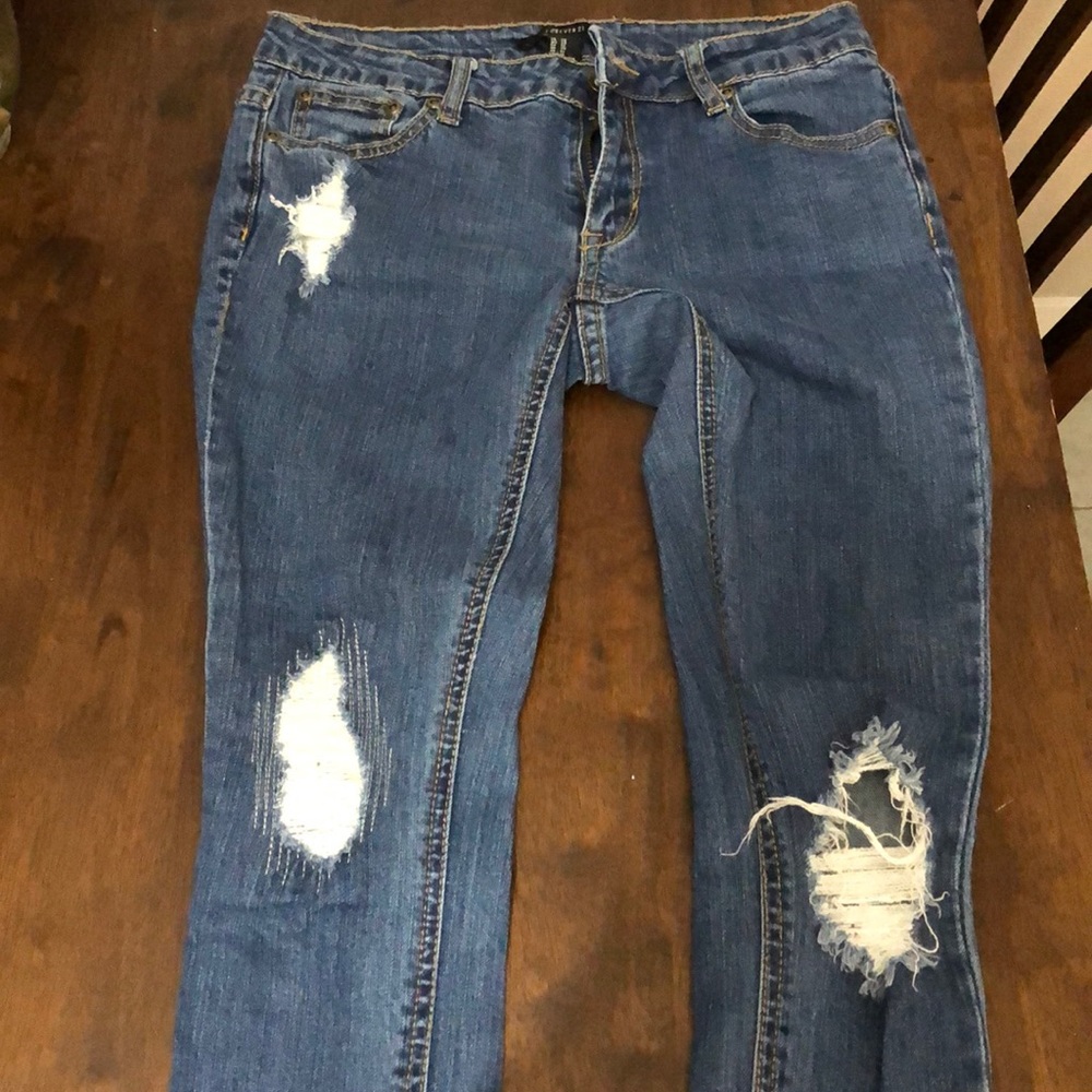 Lady distressed jeans